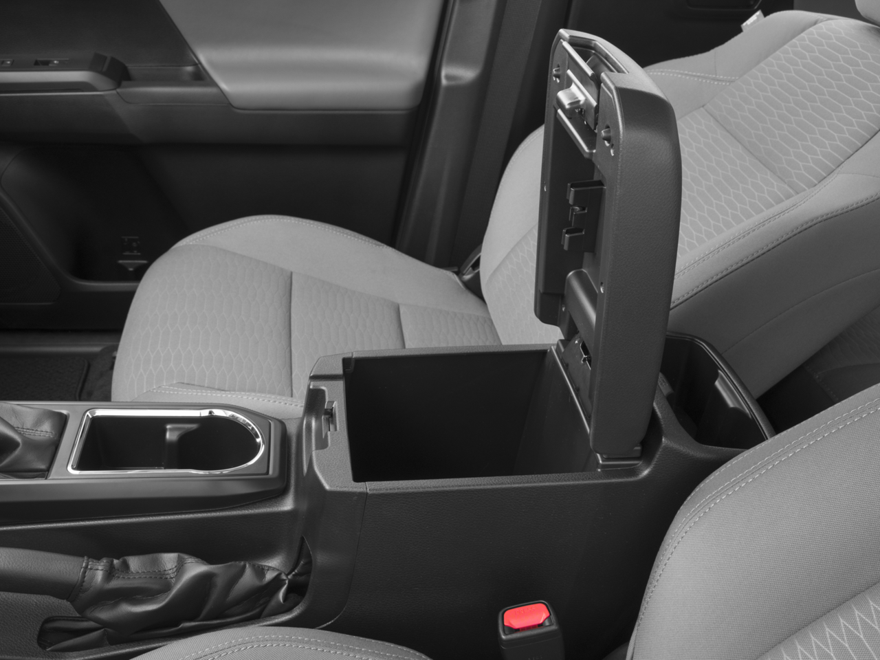 2016 Toyota Tacoma SR