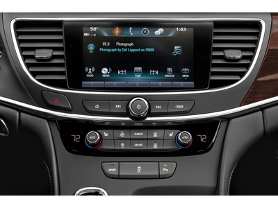 2019 Buick LaCrosse Essence W/ REAR VISION CAMERA