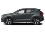 2024 Volvo XC40 B5 Core W/ POWER TAILGATE & PANORAMIC MOONROOF