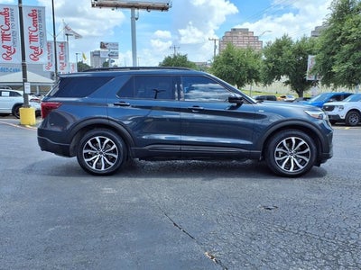 2022 Ford Explorer ST-Line