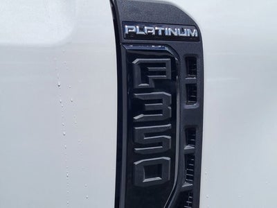 2025 Ford Super Duty F-350 DRW Platinum