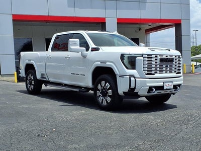 2025 GMC Sierra 2500HD Denali