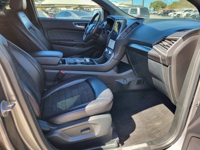 2022 Ford Edge ST-Line