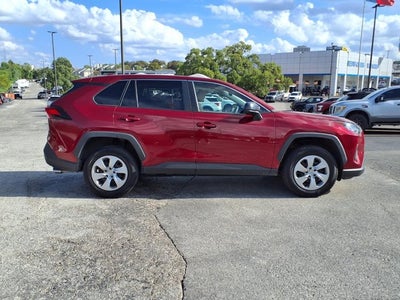 2022 Toyota RAV4 LE