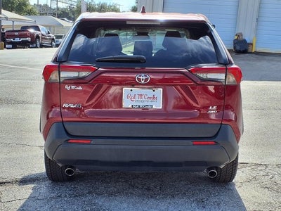 2022 Toyota RAV4 LE