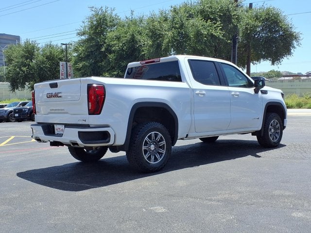 2025 GMC Sierra 1500 AT4