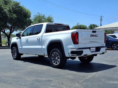 2025 GMC Sierra 1500 AT4