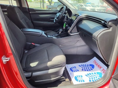 2023 Hyundai TUCSON SE