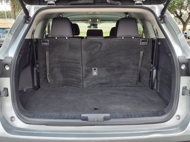 2025 Toyota Highlander LE