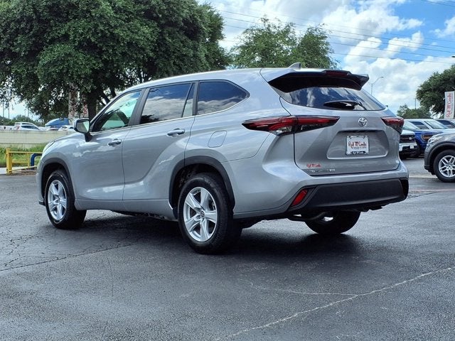 2025 Toyota Highlander LE