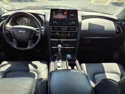 2024 INFINITI QX80 LUXE