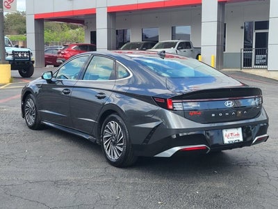 2025 Hyundai SONATA HYBRID SEL