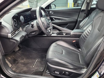 2023 Hyundai ELANTRA Limited