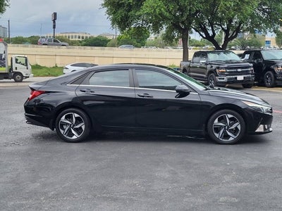 2023 Hyundai ELANTRA Limited