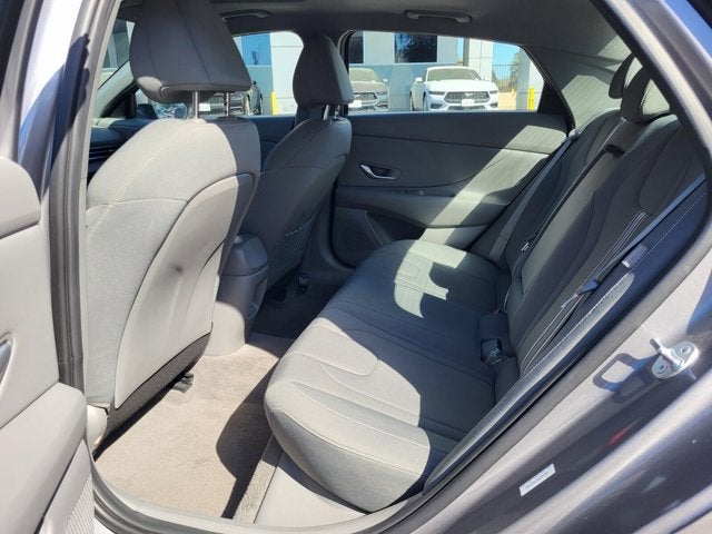 2025 Hyundai ELANTRA SEL Convenience