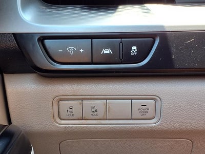 2023 Kia Carnival LX