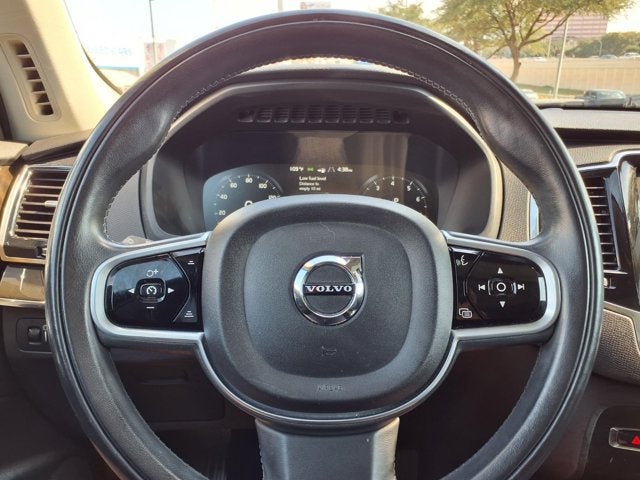2018 Volvo XC90 Momentum