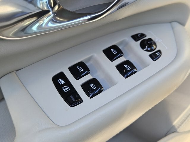 2020 Volvo XC90 Inscription