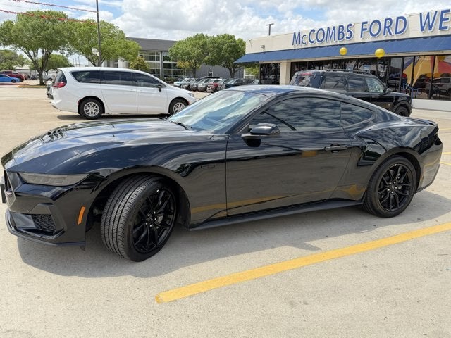 2024 Ford Mustang Base