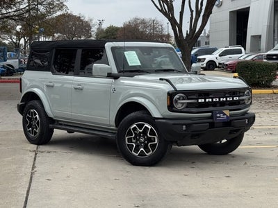 2023 Ford Bronco Outer Banks