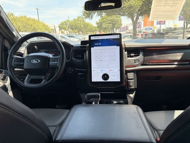 2023 Ford F-150 Lightning Lariat®