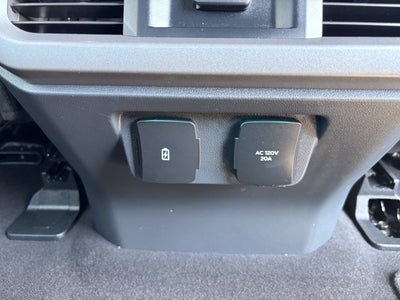 2023 Ford F-150 Lightning Lariat®