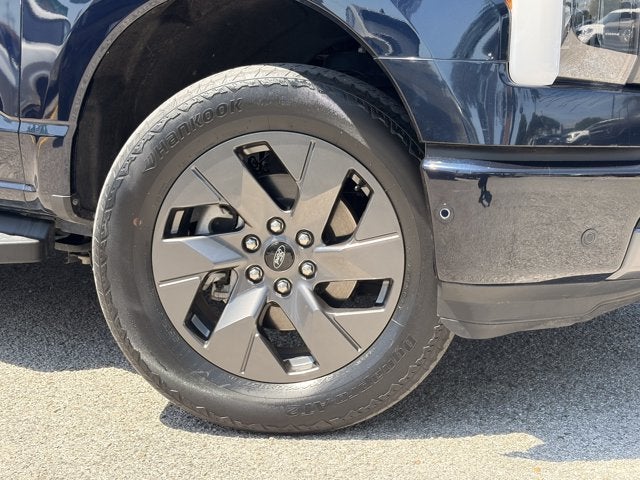 2023 Ford F-150 Lightning Lariat®