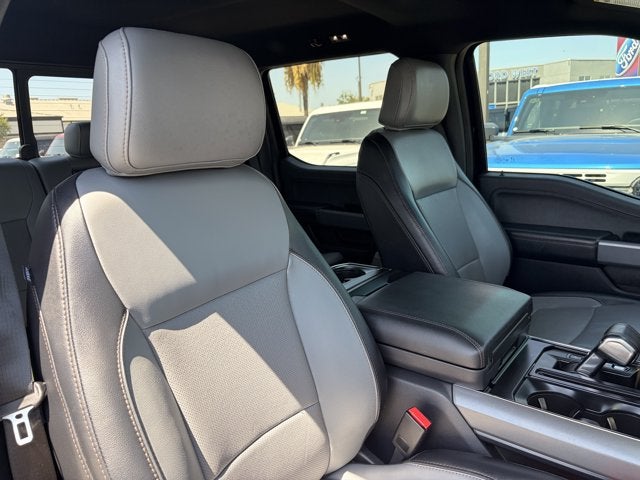 2023 Ford F-150 Lightning Lariat®