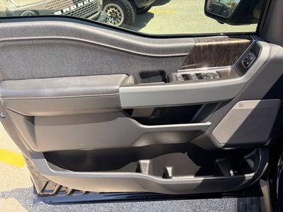 2023 Ford F-150 Lightning Lariat®