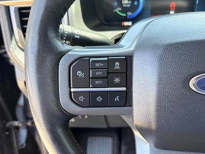 2023 Ford F-150 Lightning Lariat®