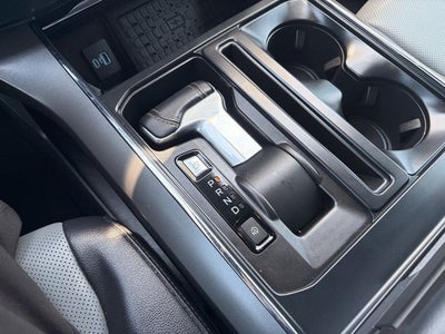 2023 Ford F-150 Lightning Lariat®
