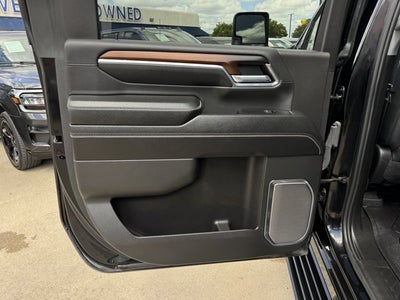 2024 GMC Sierra 2500HD Denali