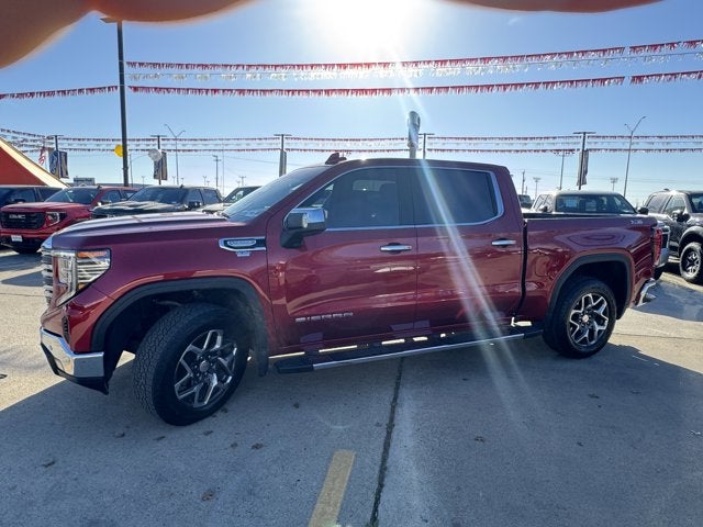 2024 GMC Sierra 1500 SLT