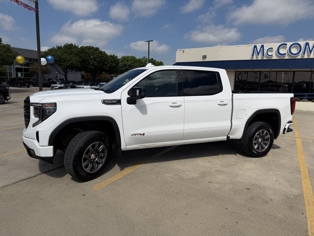 2025 GMC Sierra 1500 AT4