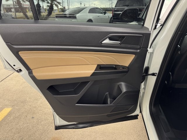 2021 Volkswagen Atlas Cross Sport 2.0T SE w/Technology