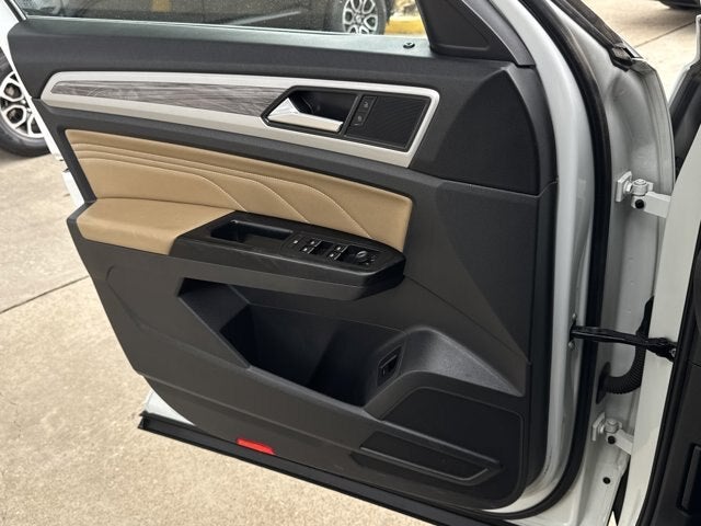 2021 Volkswagen Atlas Cross Sport 2.0T SE w/Technology