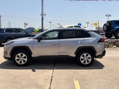 2025 Toyota RAV4 LE