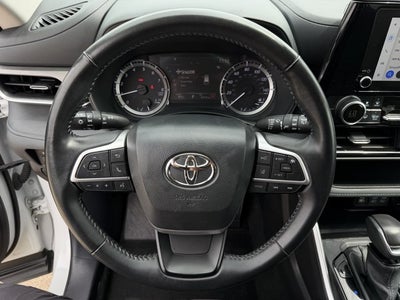 2025 Toyota Highlander LE
