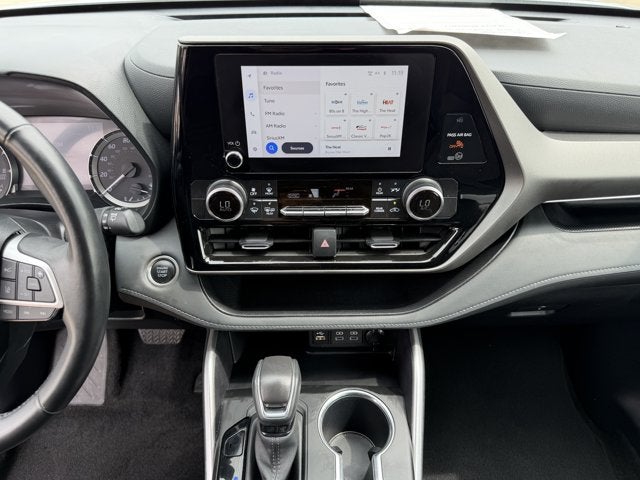 2025 Toyota Highlander LE