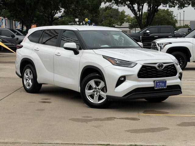 2025 Toyota Highlander LE