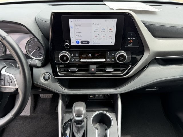 2025 Toyota Highlander LE