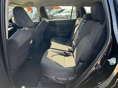 2025 Toyota Highlander LE