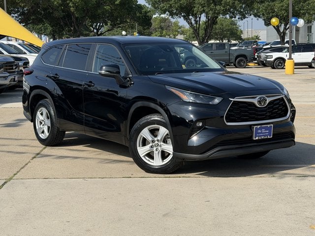 2025 Toyota Highlander LE
