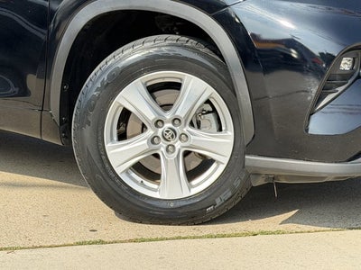 2025 Toyota Highlander LE