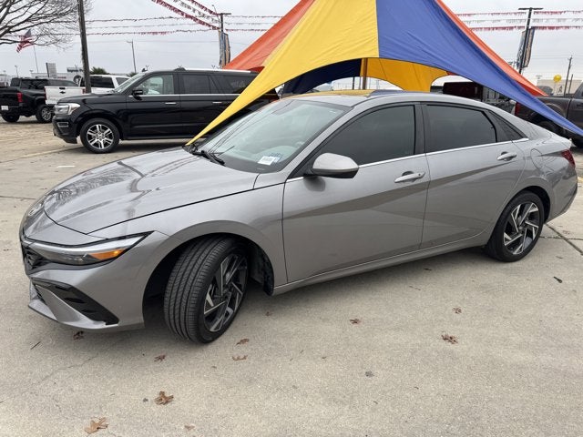 2024 Hyundai ELANTRA SEL