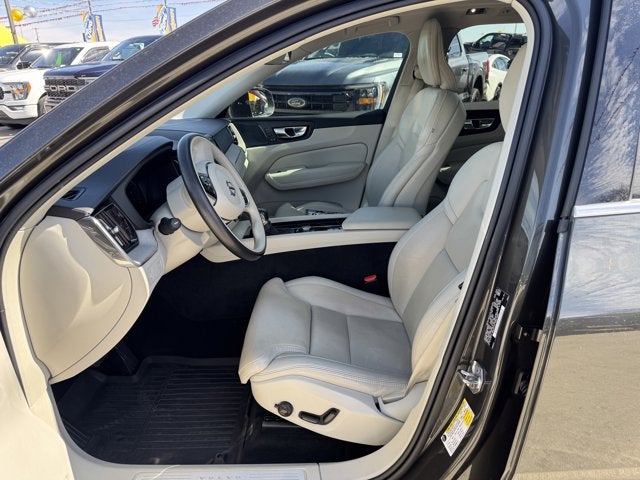 2021 Volvo XC60 Inscription