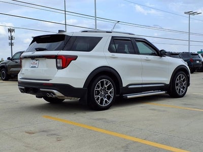 2025 Ford Explorer Platinum