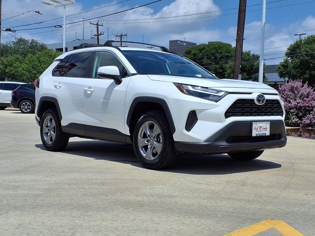 2024 Toyota RAV4 XLE