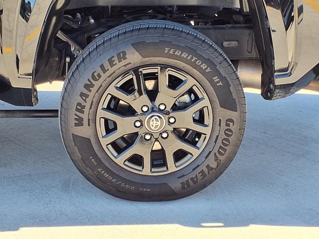 2025 Toyota Tacoma 4WD SR5