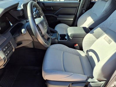 2025 Toyota Tacoma 4WD SR5